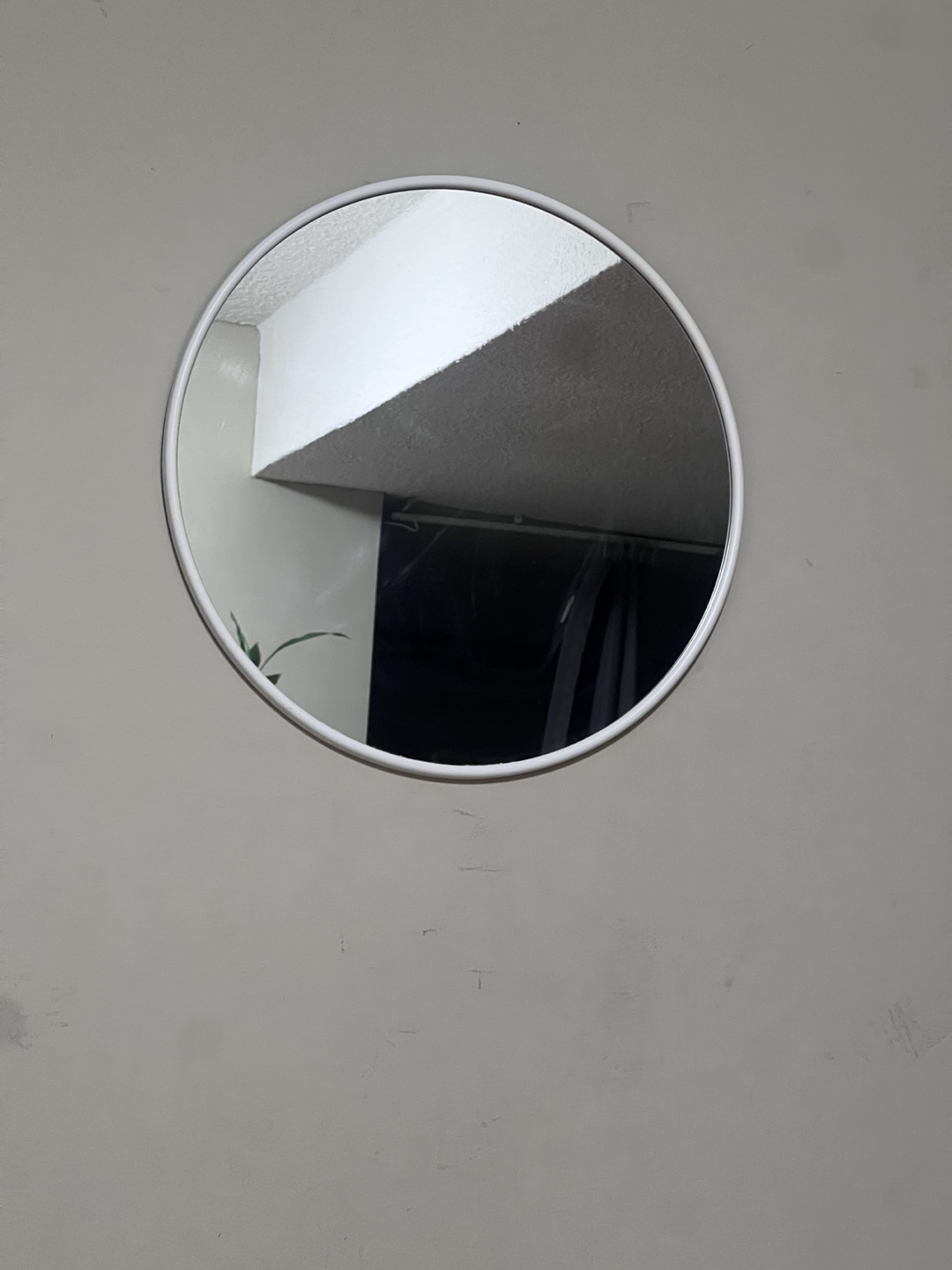 Round Wall Mirror with White Frame