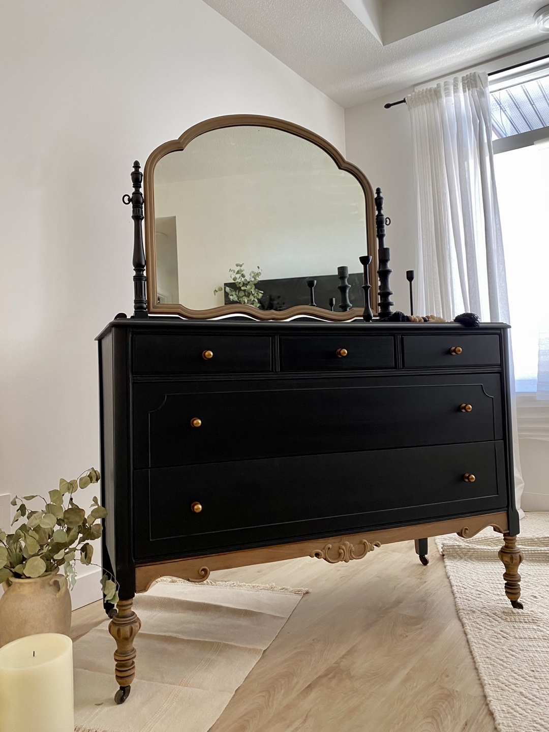 1920’s Dresser Vanity - photo 2