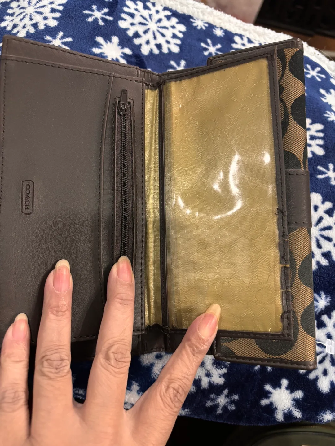 Coach Brown Signature C Wallet image indicator(4)