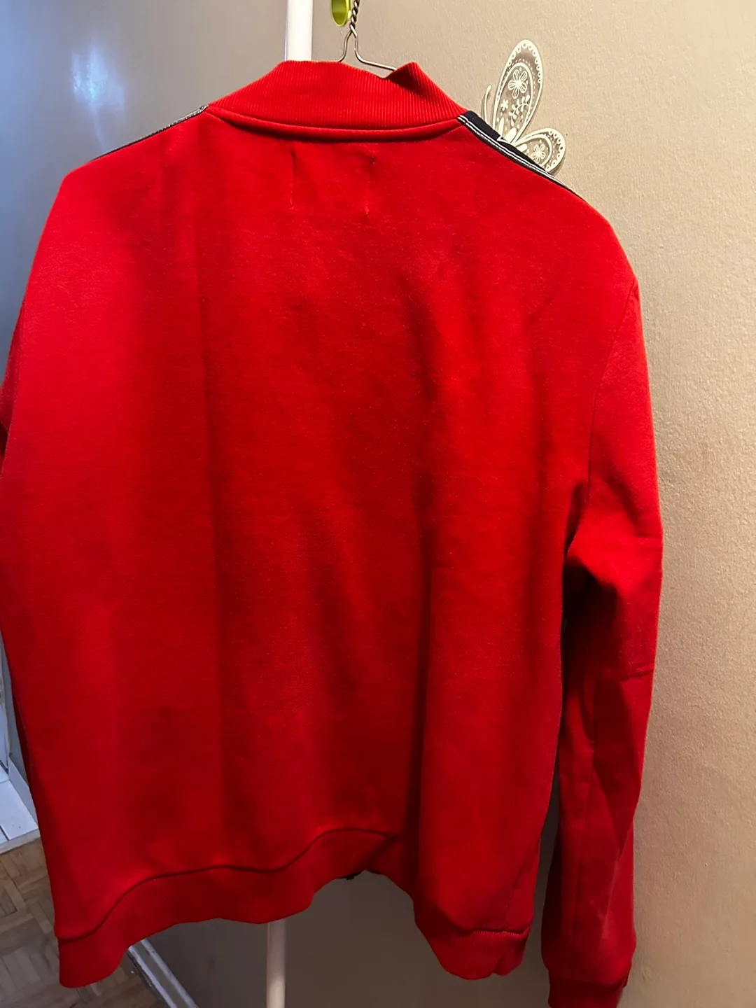 💚Men's Red Guess Jacket Size Medium image indicator(3)