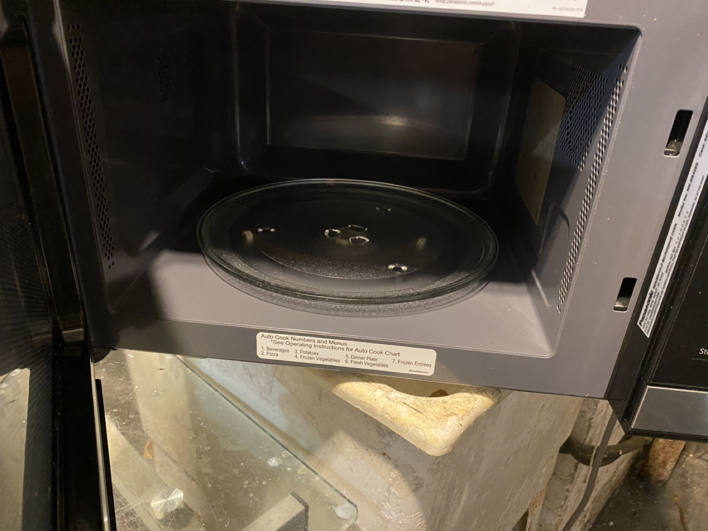 Panasonic NN-SN682S Microwave - photo 3