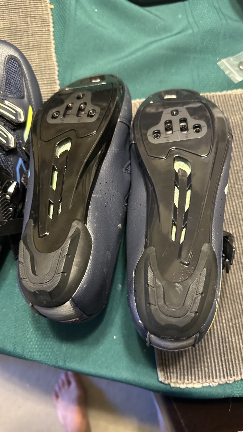 Road bike shoes size 41 &43 - photo 3