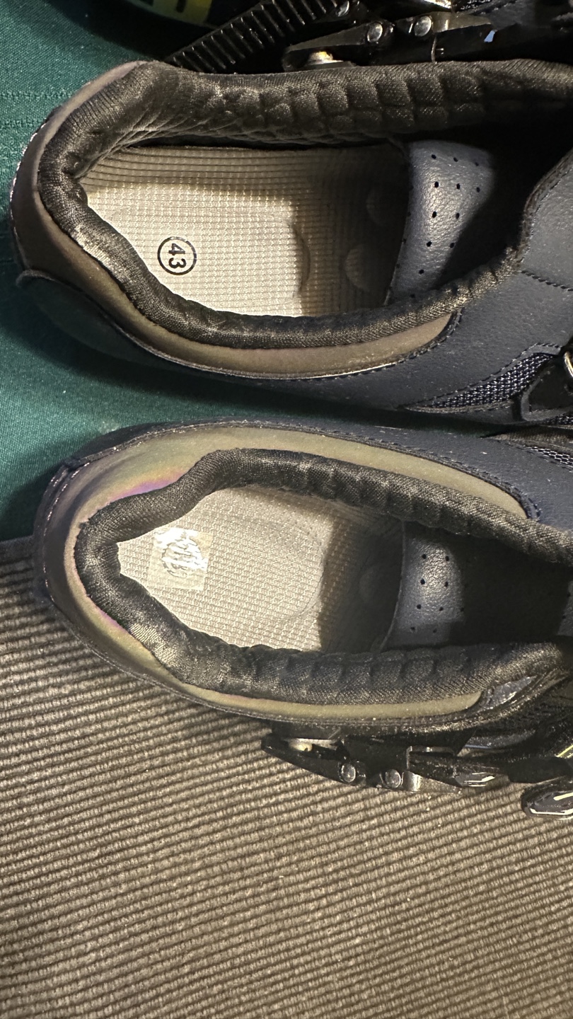 Road bike shoes size 41 &43 - photo 2