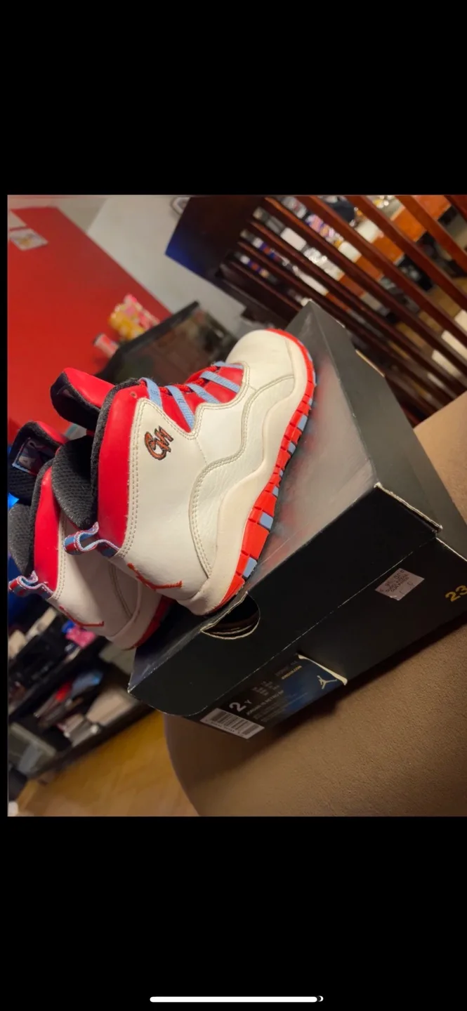 Air Jordan 10 Retro image indicator(3)