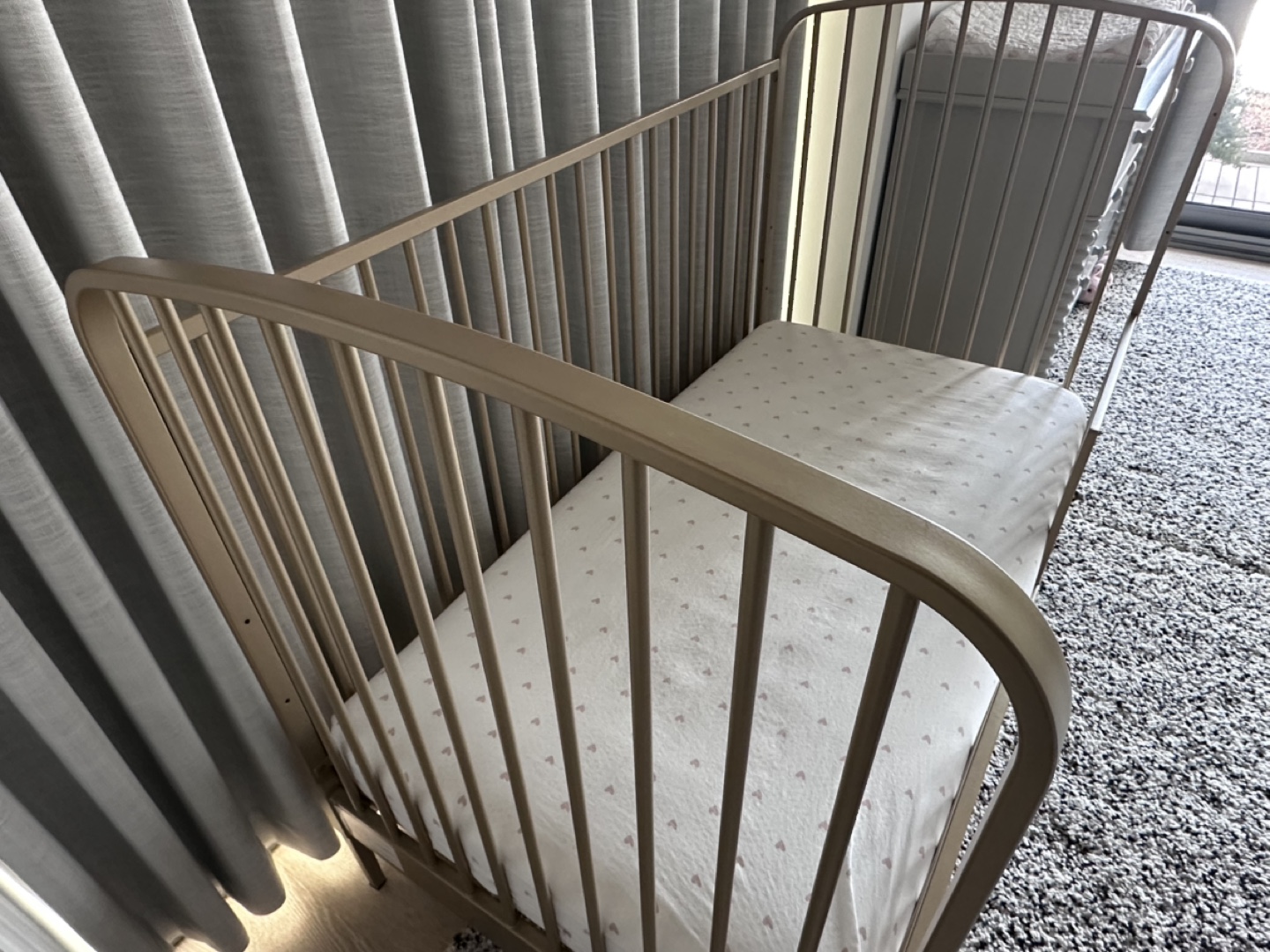 Crate & Barrel Larkin Gold Metal Convertible Crib - photo 5