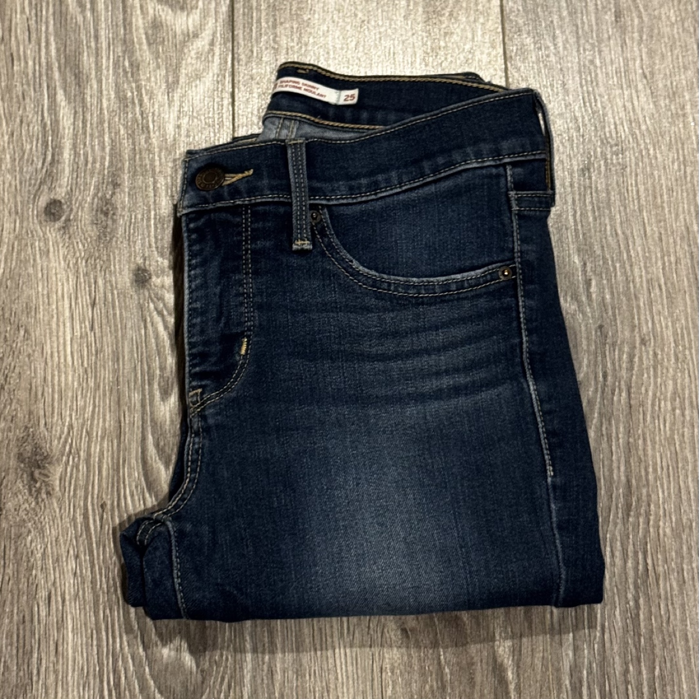 Levi's 311 Shaping Skinny Jeans - Size 25