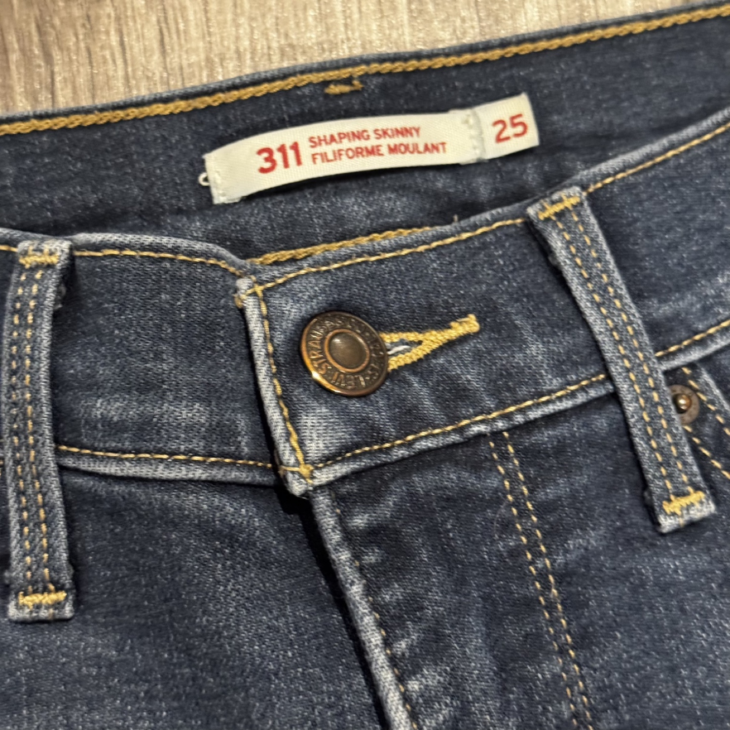 Levi's 311 Shaping Skinny Jeans - Size 25 - photo 5