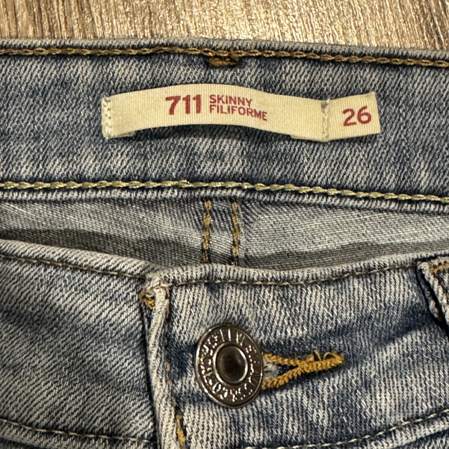 Levi's 711 Skinny Jeans - Size 26 - photo 5