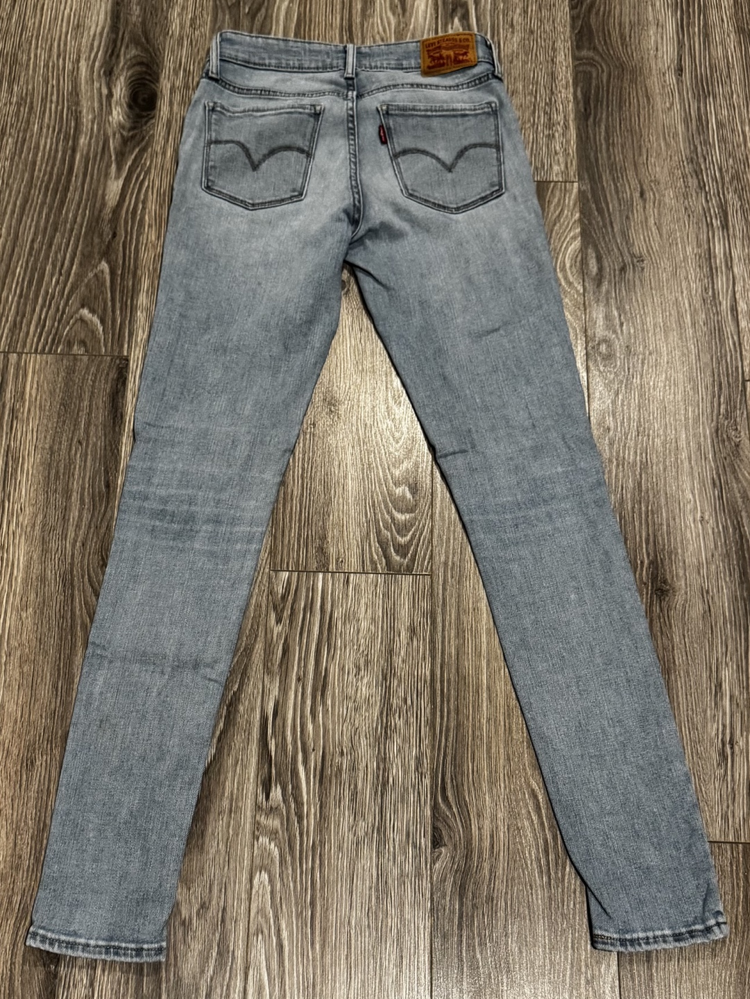 Levi's 711 Skinny Jeans - Size 26 - photo 4