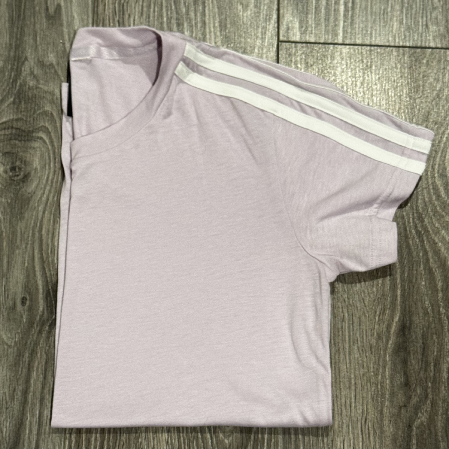 Lavender Adidas T-Shirt with White Stripes💚