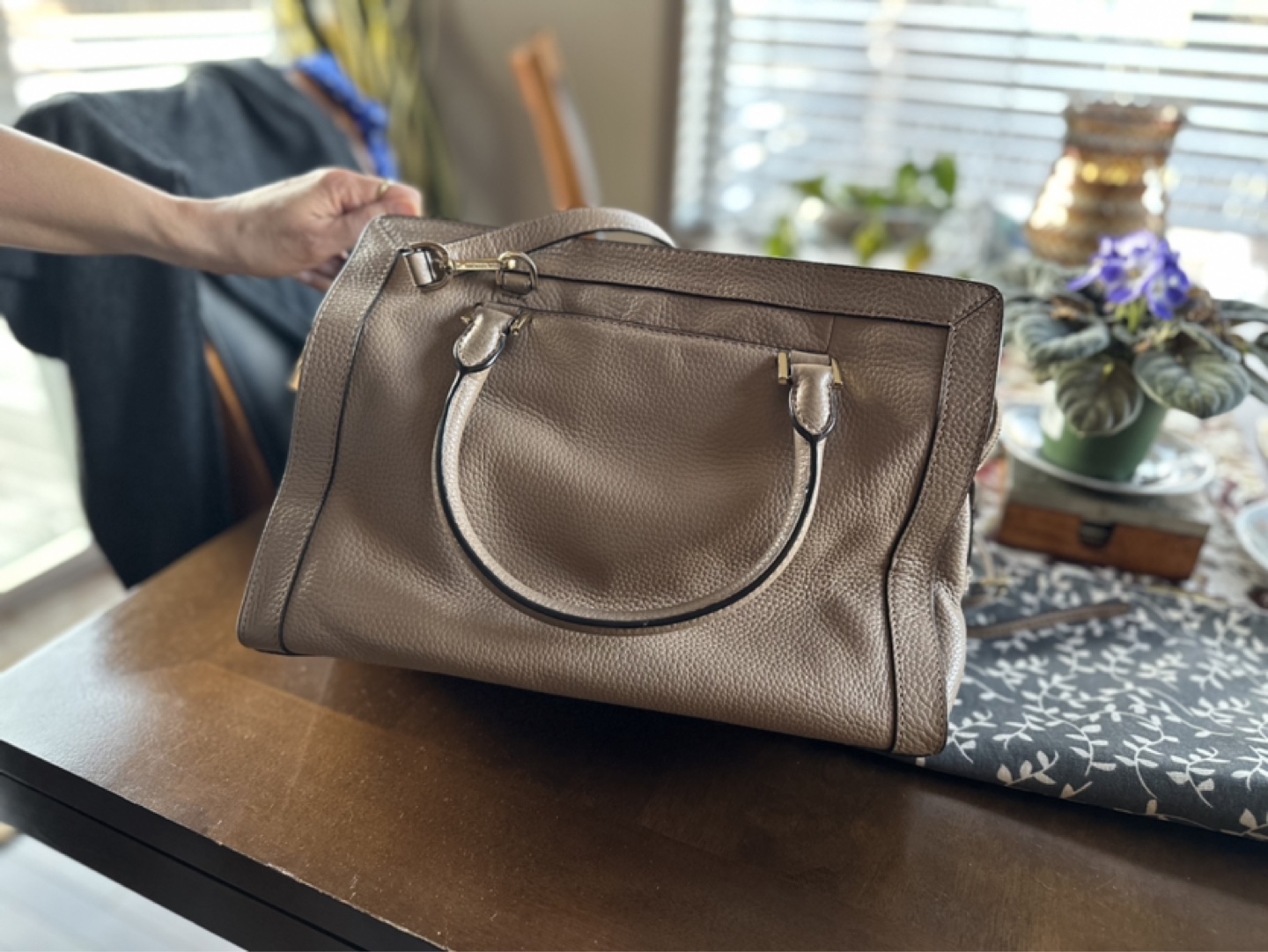 Michael Kors Light Beige Handbag - photo 3