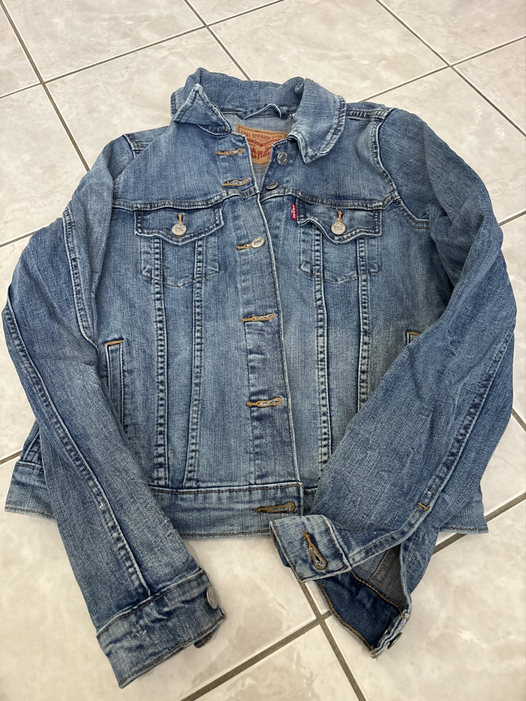 Levi's Denim Jacket - Size M