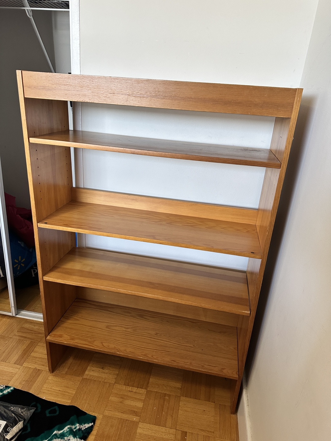 Four-shelf wooden bookcase - photo 2