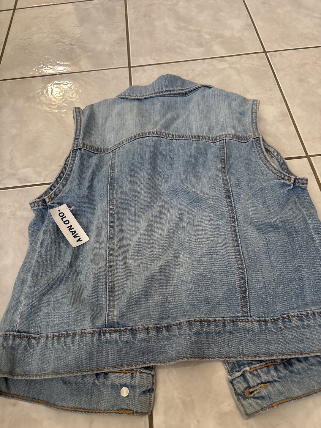 Old Navy Girls' Light Wash Denim Vest - Size Large (10-12) - photo 3