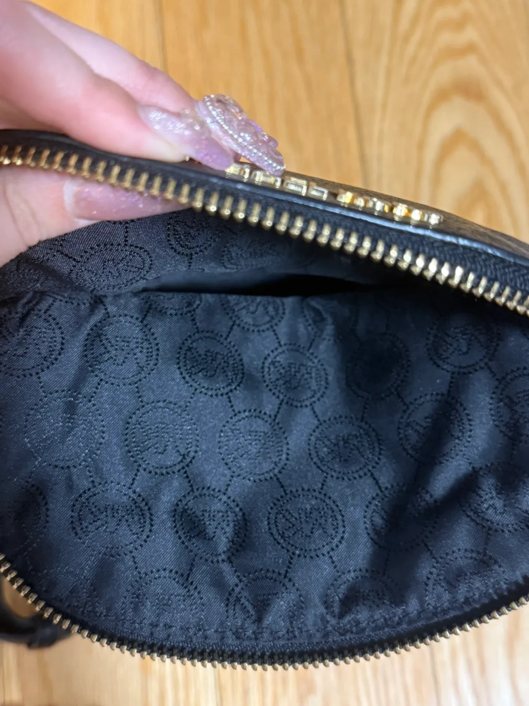 Michael Kors Black Leather Crossbody Bag image indicator(3)