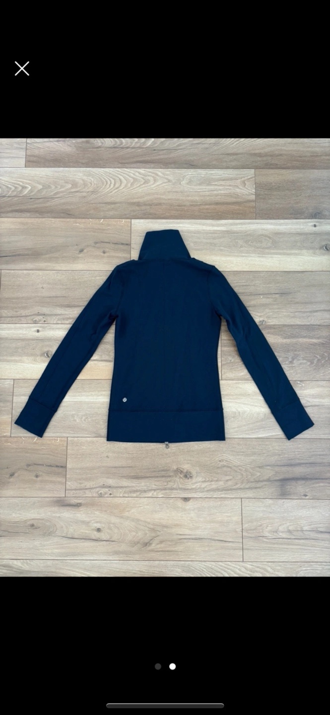 Like New - Lululemon Navy Zip Up (Size 2) - photo 2