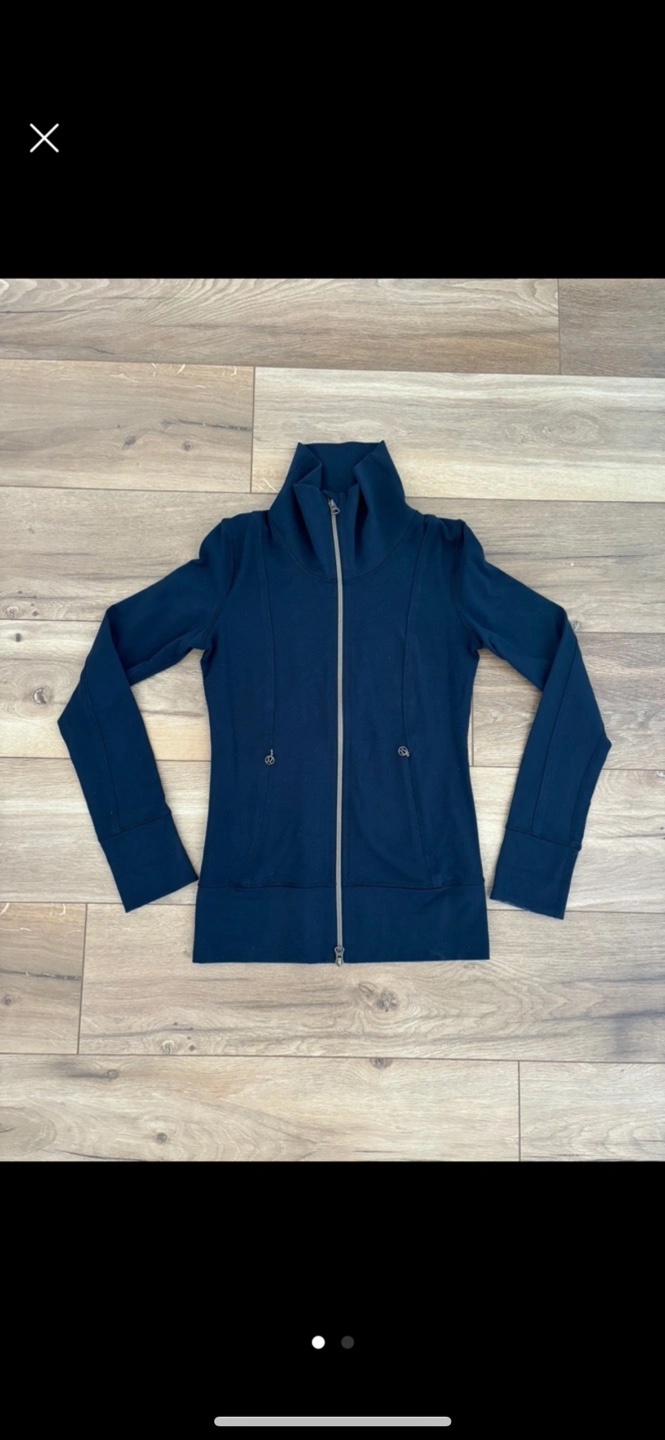 Like New - Lululemon Navy Zip Up (Size 2)