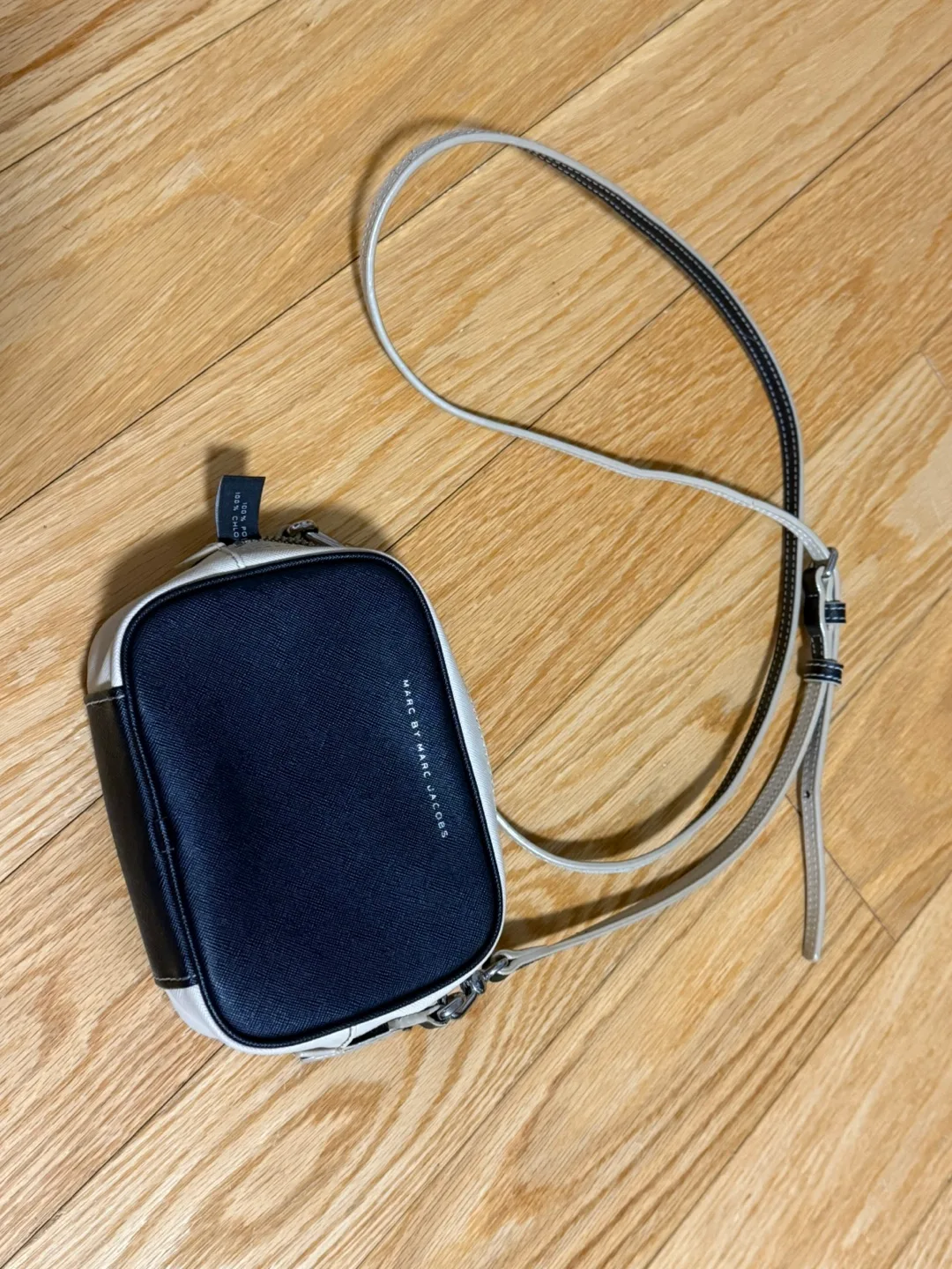 Marc by Marc Jacobs Crossbody Bag image indicator(3)