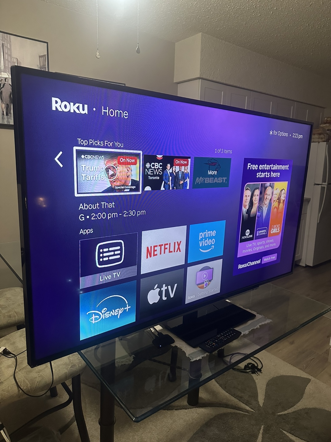 60-inch smart TV (older model) in impeccable condition. - photo 4