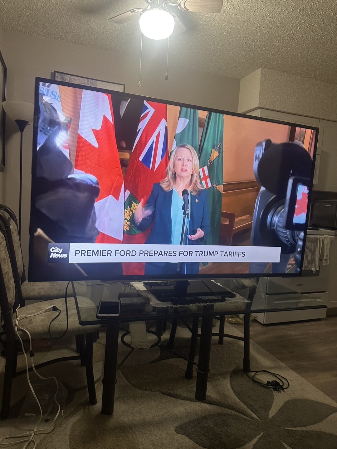 60-inch smart TV (older model) in impeccable condition. - photo 3