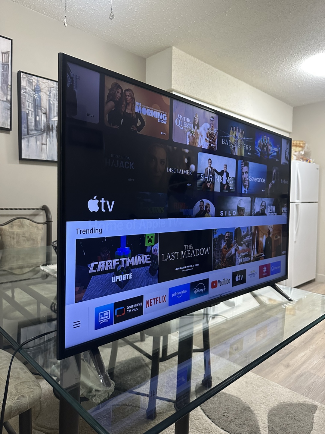45-inch Samsung 4K smart TV in pristine condition—it’s flawless.