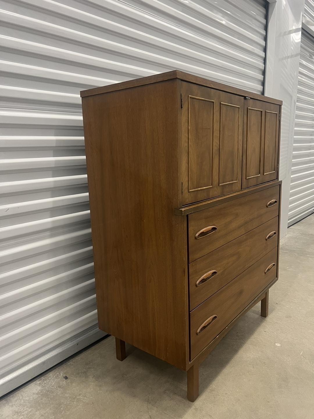 Mid-Century Modern Highboy Dresser - photo 4
