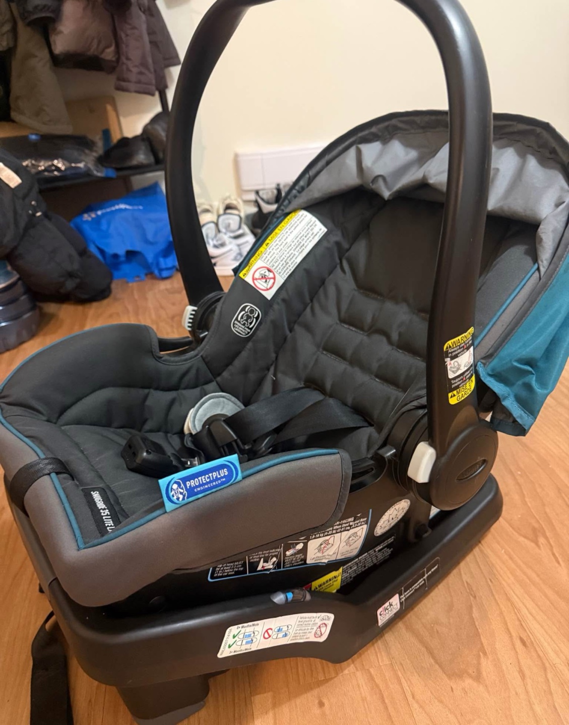 Graco SnugRide 35 Car Seat and Click Connect Stroller Set
