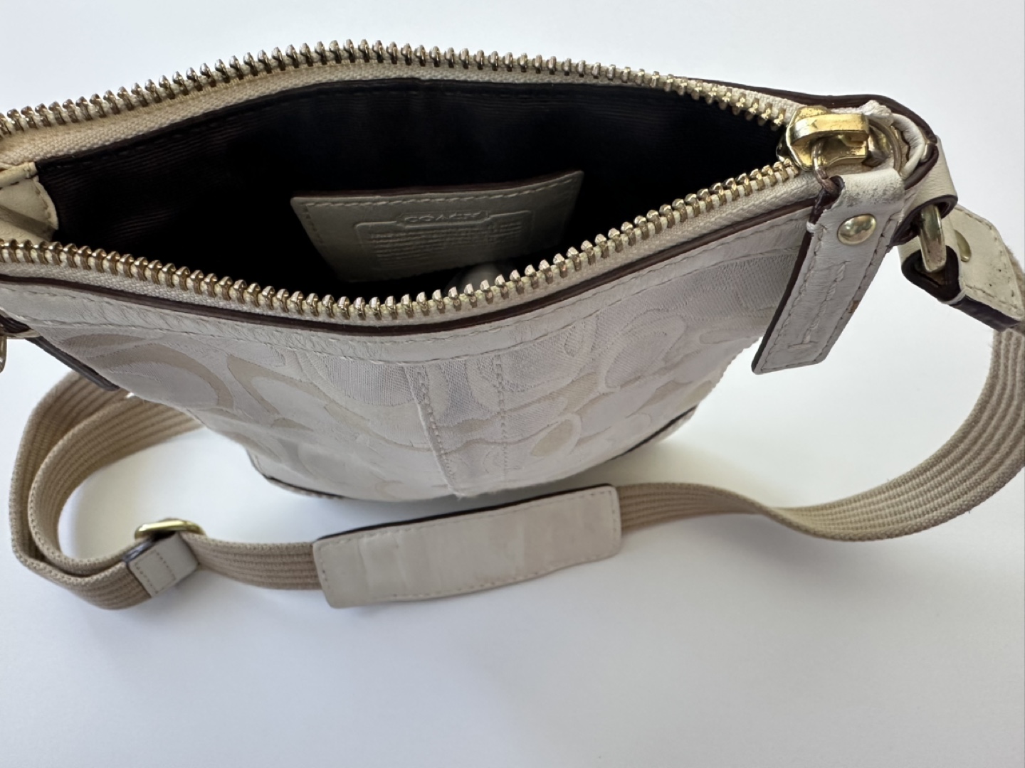 Coach Signature Crossbody Bag - photo 2