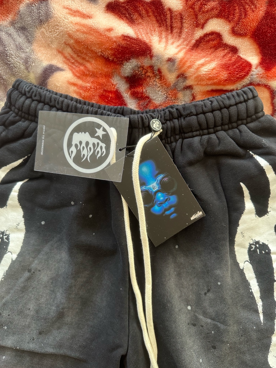 Hellstar “White Acid Wash” Graphic Design Shorts - photo 5