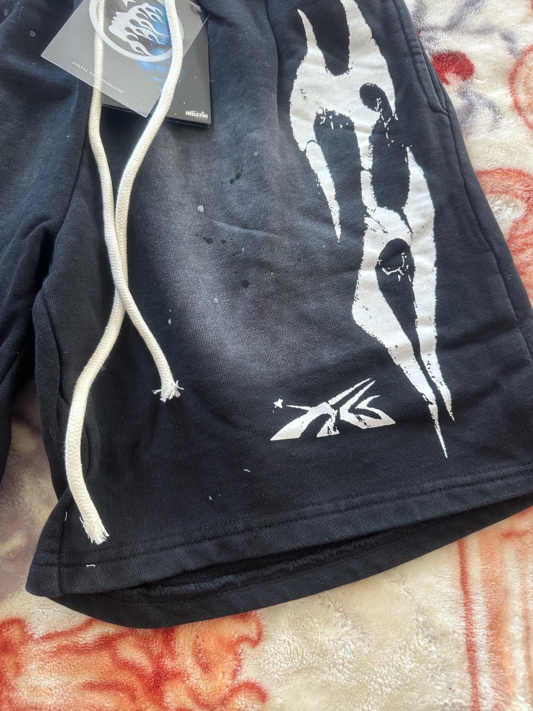 Hellstar “White Acid Wash” Graphic Design Shorts - photo 4