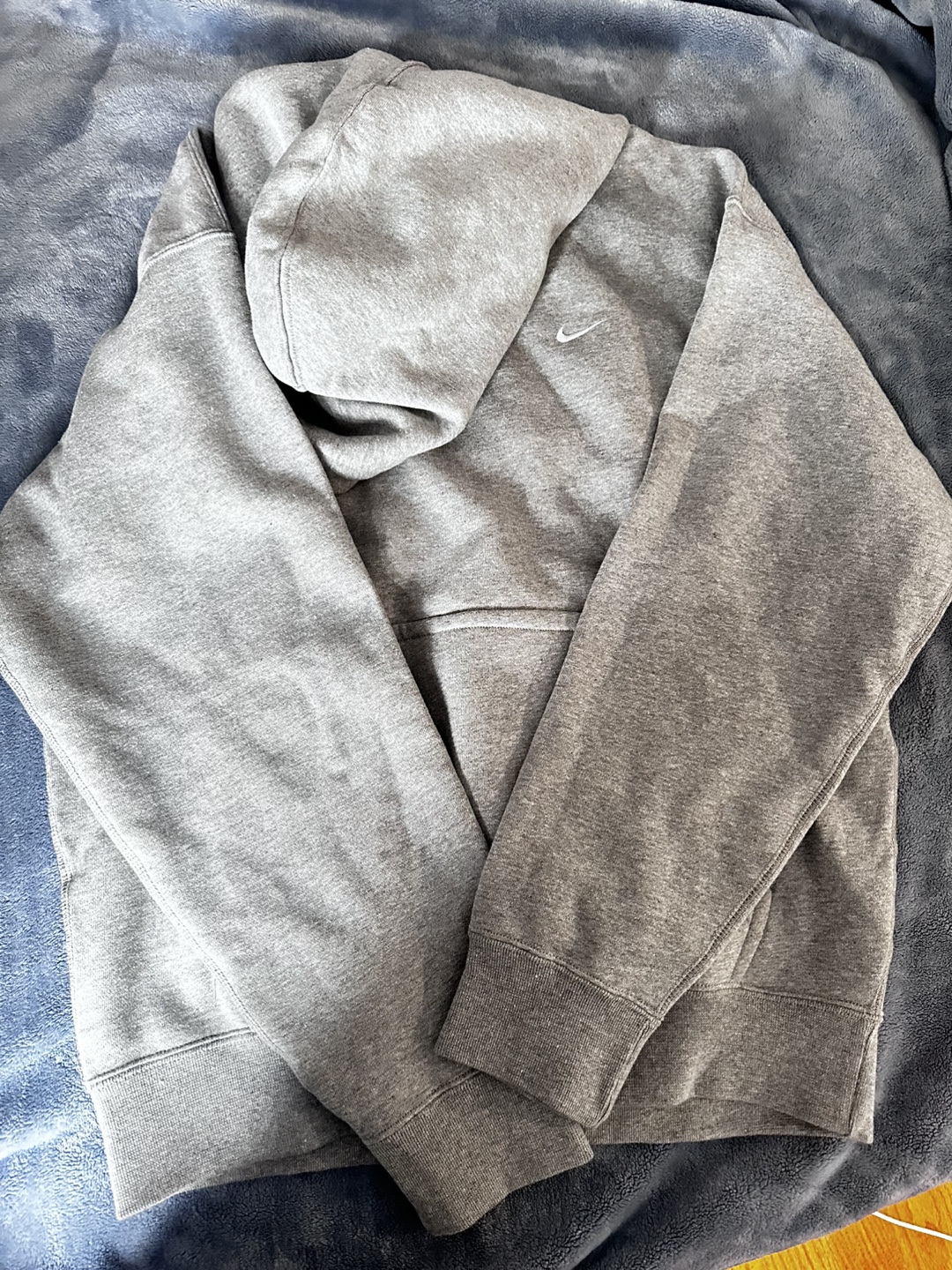 Nike Men's Size Small Gray Hoodie Sweatshirt