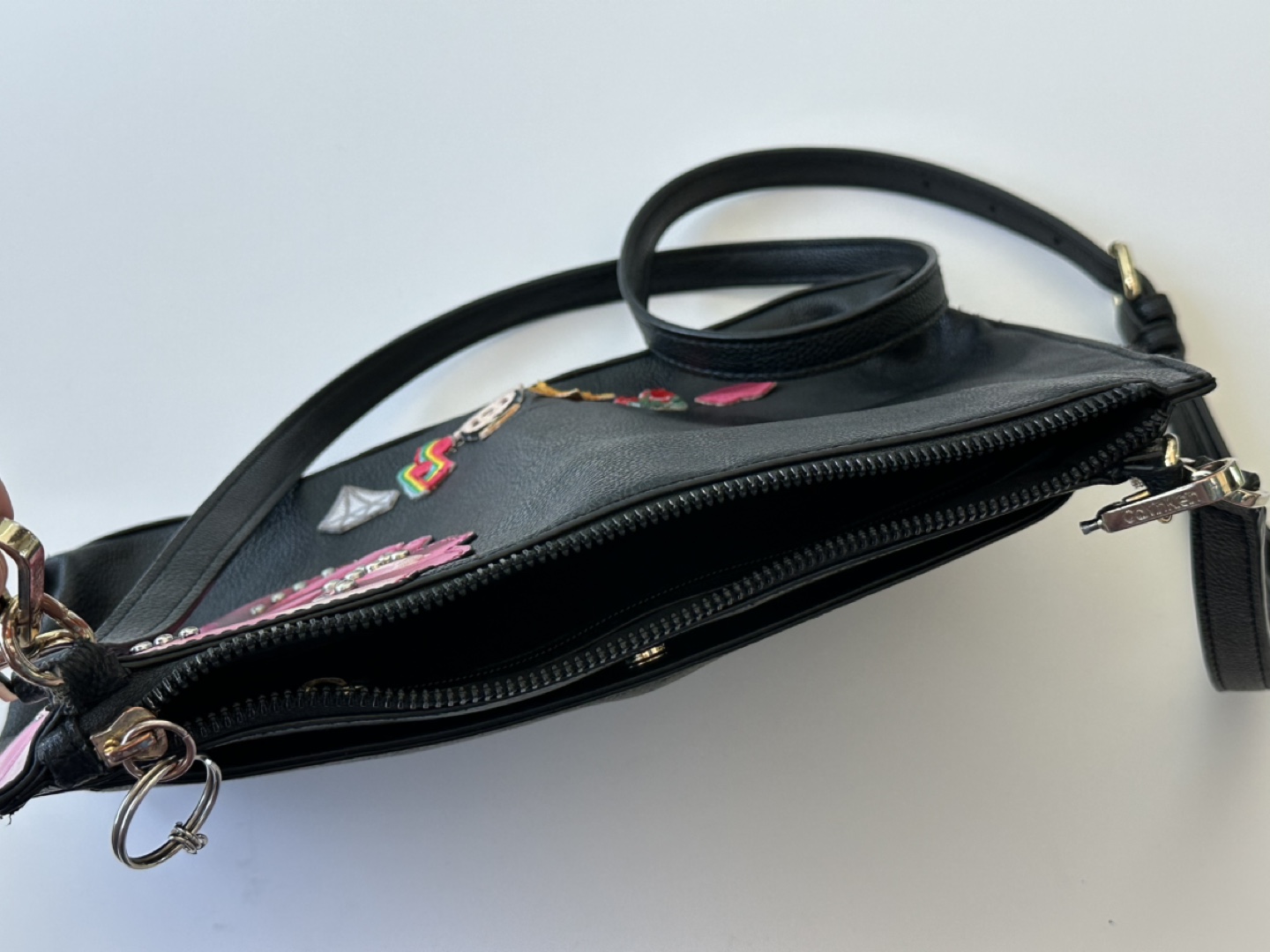 Black crossbody bag with colourful appliqués - photo 3