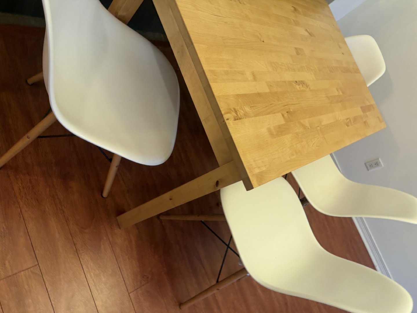 Dining Table Set - Wooden Table and Four White Chairs - photo 3