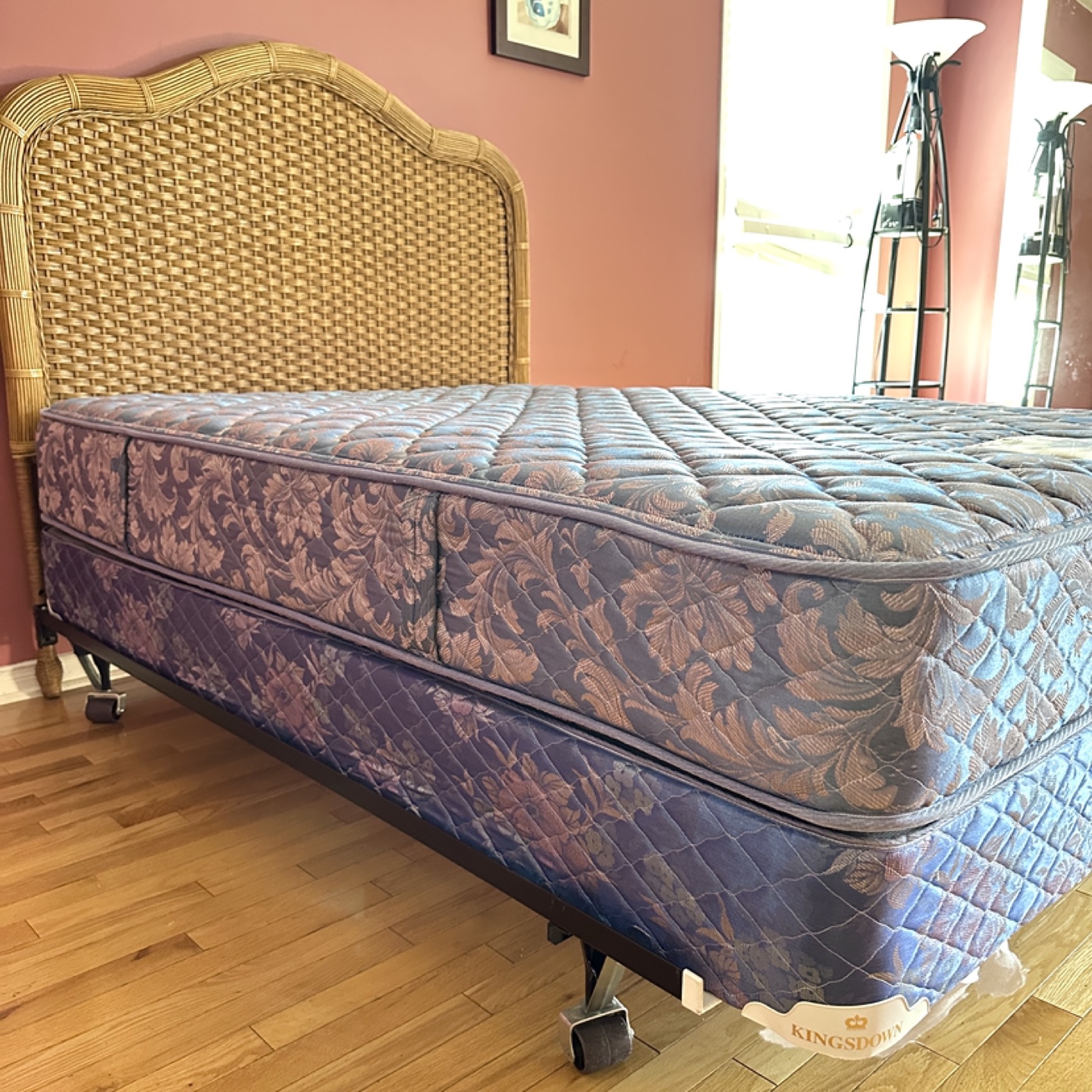 Beautiful Full Size Set with Kingsdown Mattress (CAN DELIVER) - photo 5