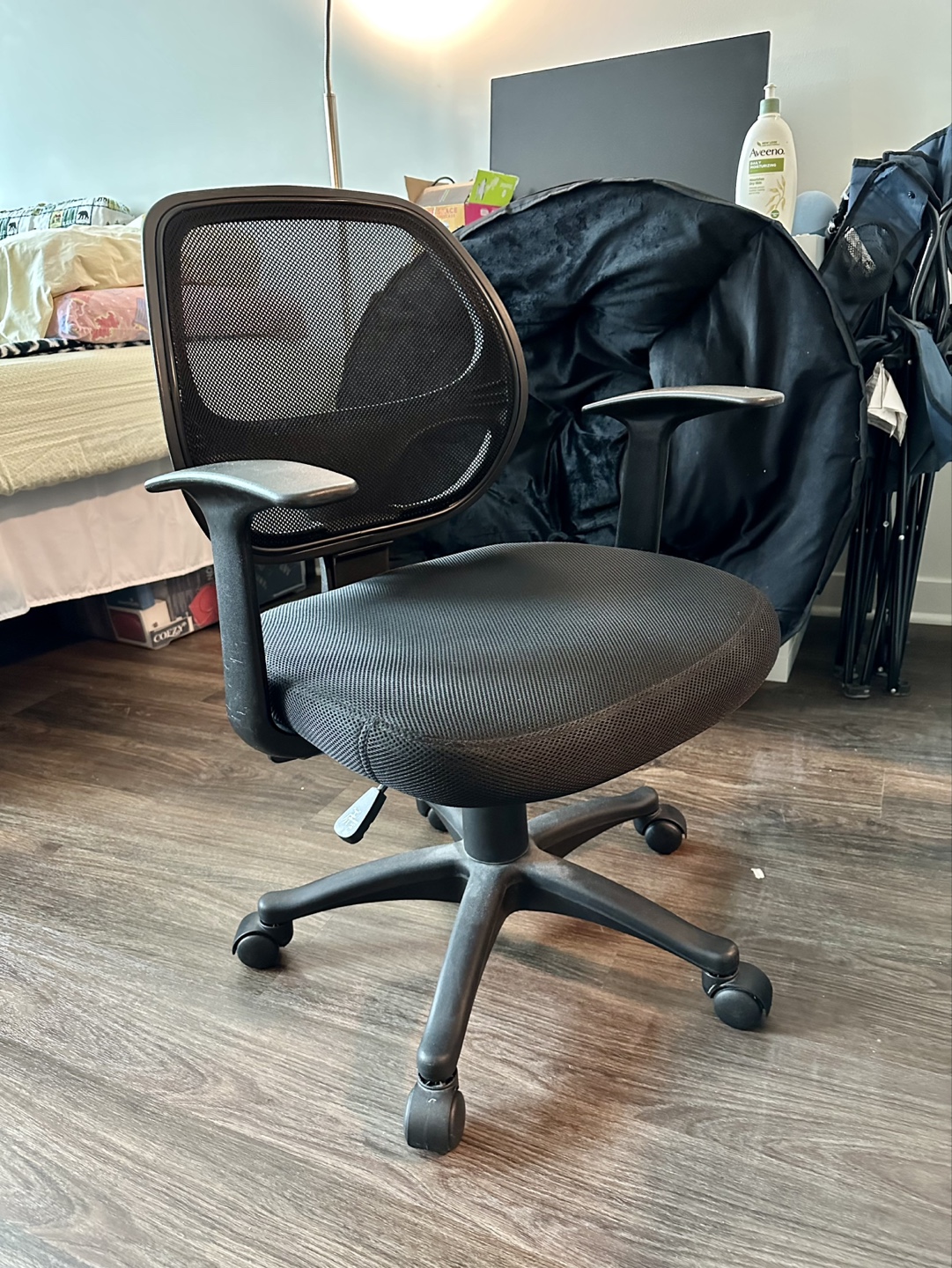 Black Mesh Office Chair with Arms