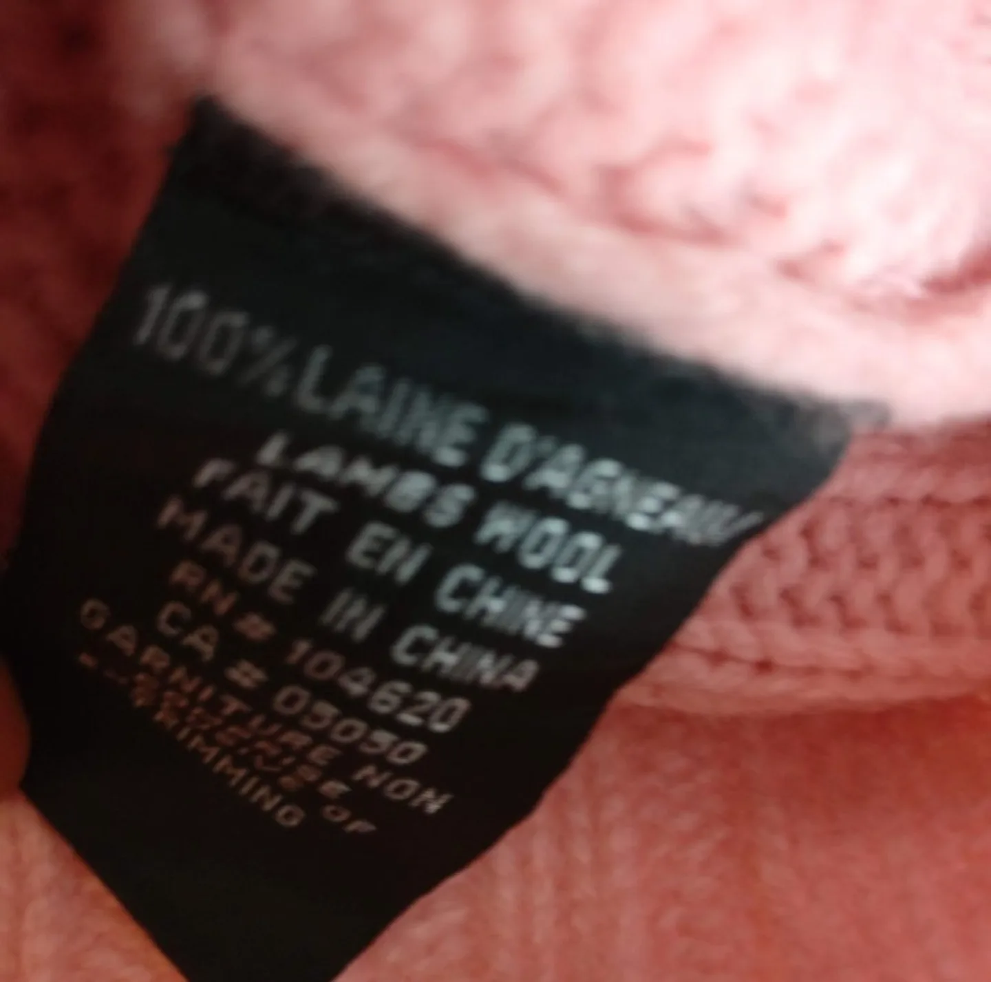 Baby Pink 100% pure lambs wool turtleneck image indicator(3)