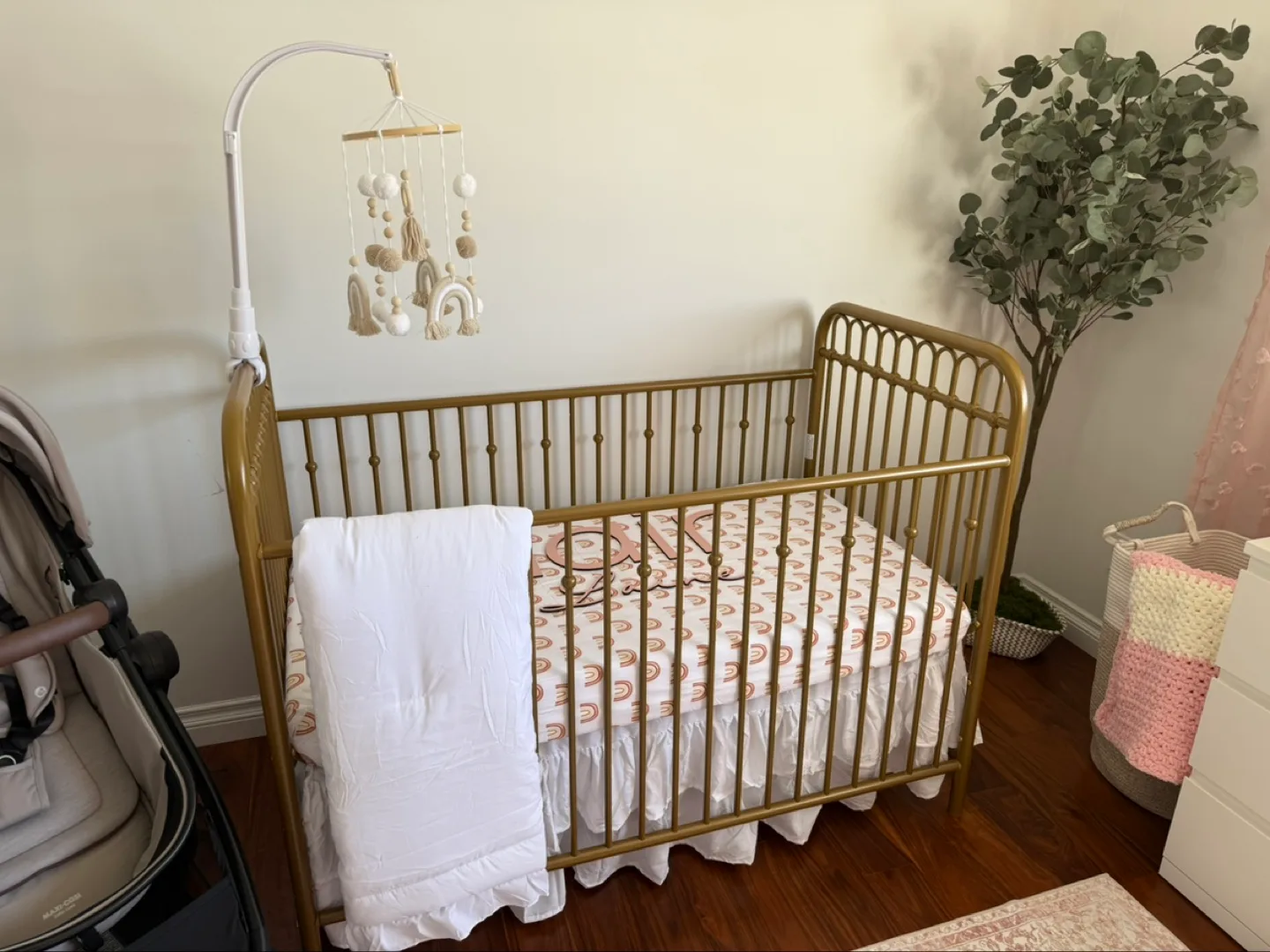 Monarch Hill Ivy Crib - Gold image indicator(2)