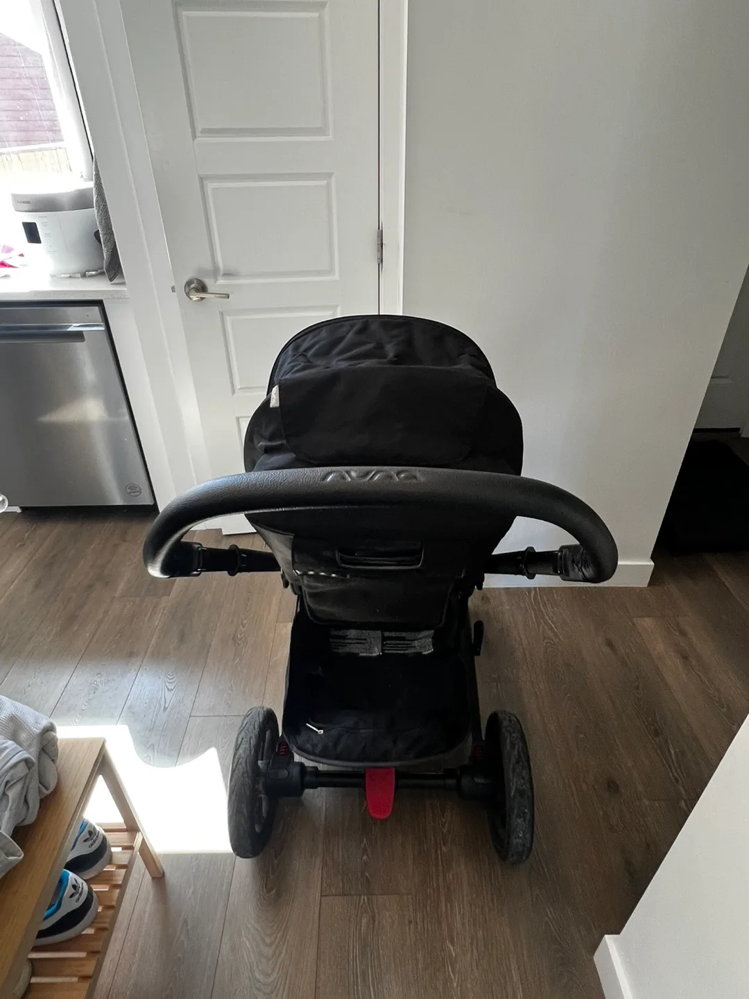 Nuna Pipa Rx Infant Car Seat & Nuna Mixx Next Stroller image indicator(8)