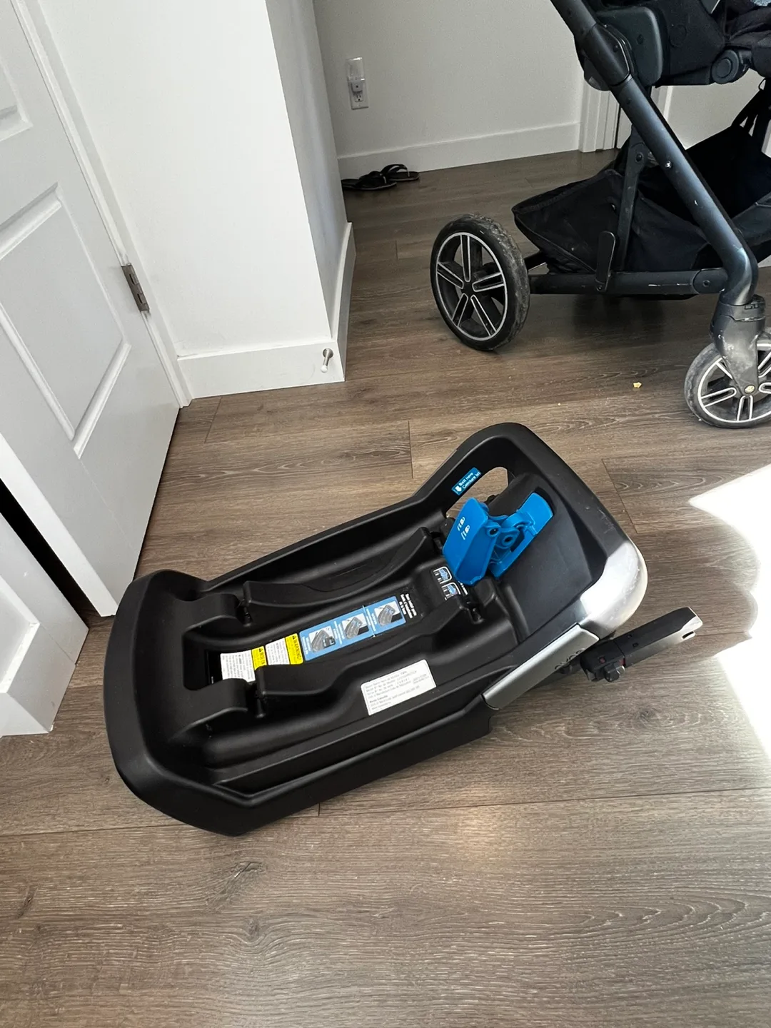 Nuna Pipa Rx Infant Car Seat & Nuna Mixx Next Stroller image indicator(9)