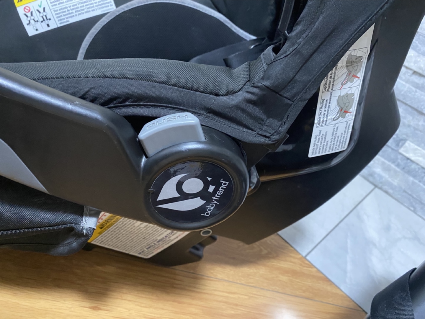 Baby Trend Snap-N-Go Infant Car Seat - photo 4
