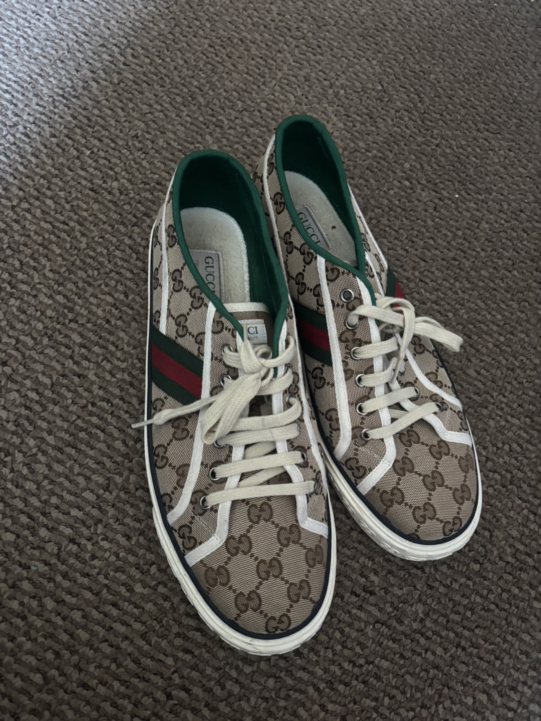 Gucci GG Canvas Low Top Sneakers