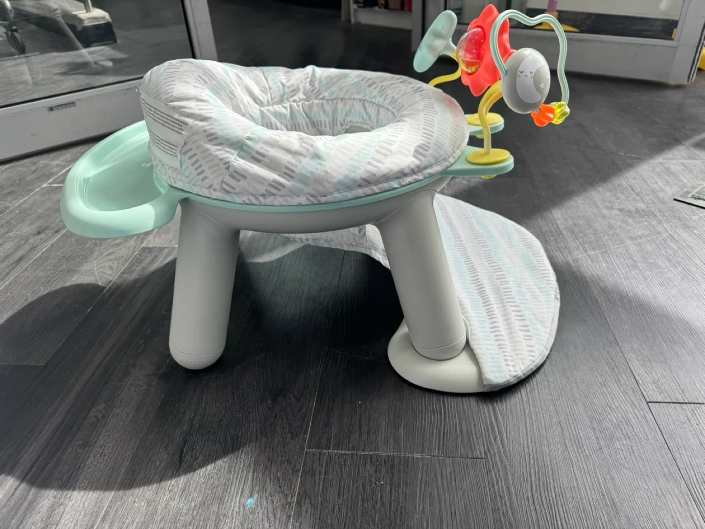 Skip Hop 3-Stage Activity Center 💚 image indicator(3)