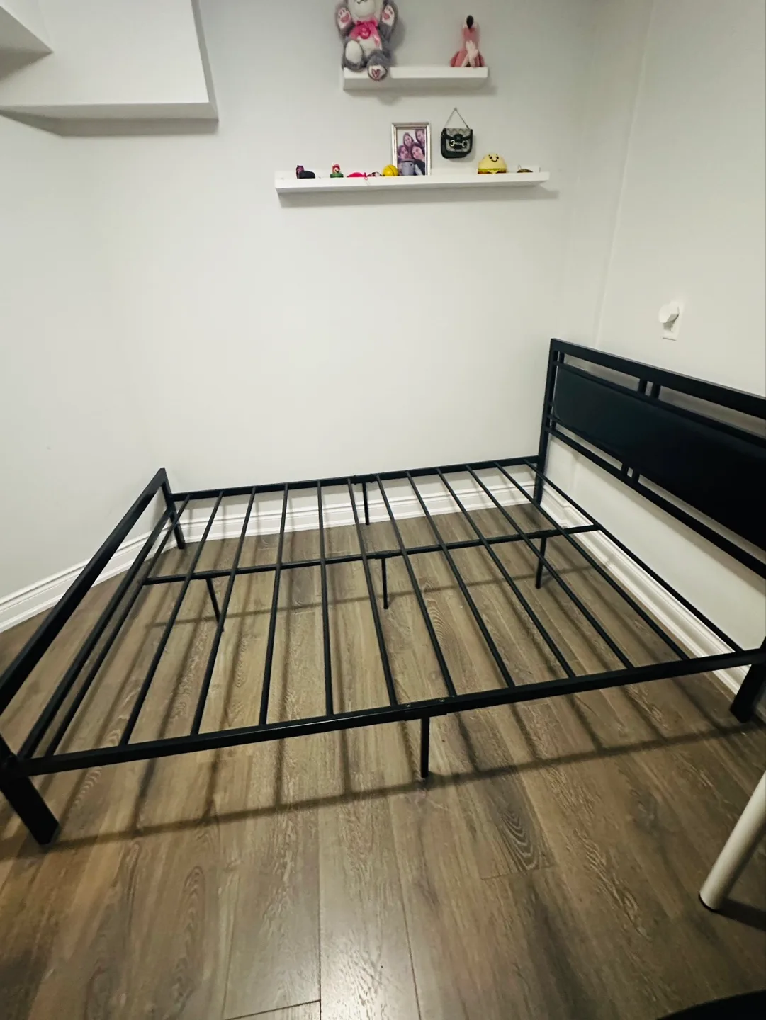 Metal Bed Frame with Headboard - Queen Size image indicator(4)