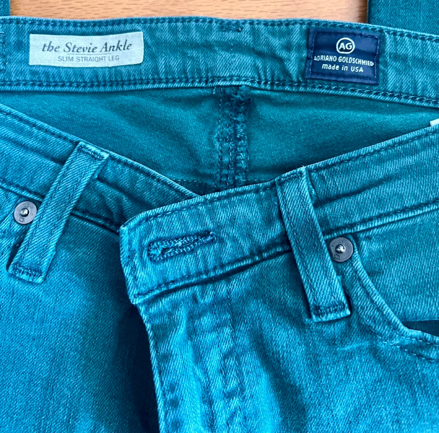 AG Jeans The Stevie Ankle Teal Size 27 image indicator(10)