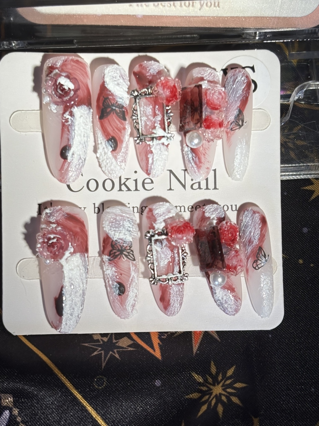 Cookie Nail  - Red and White Floral Design