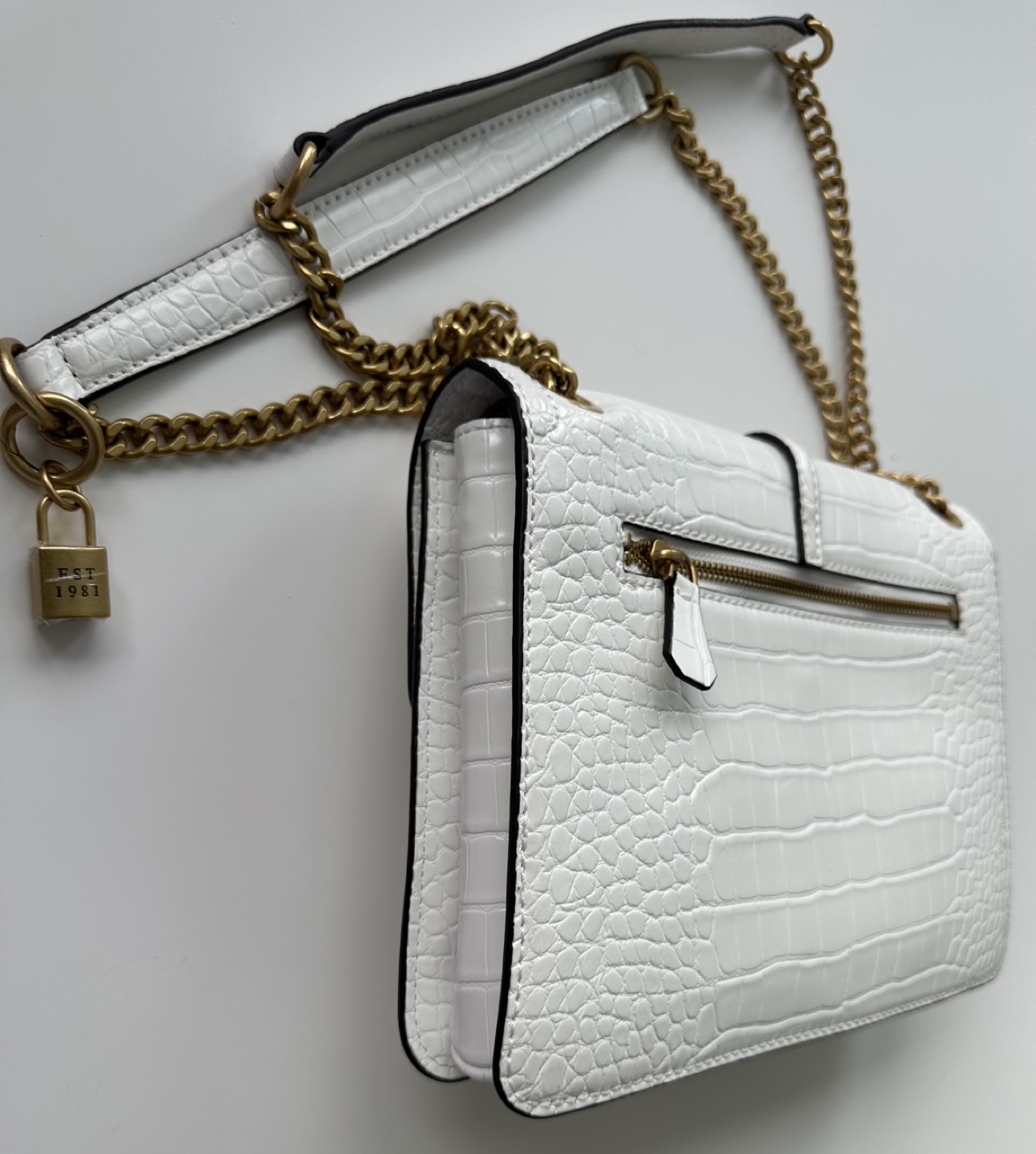 White Guess Crocodile-Embossed Shoulder Bag - photo 3