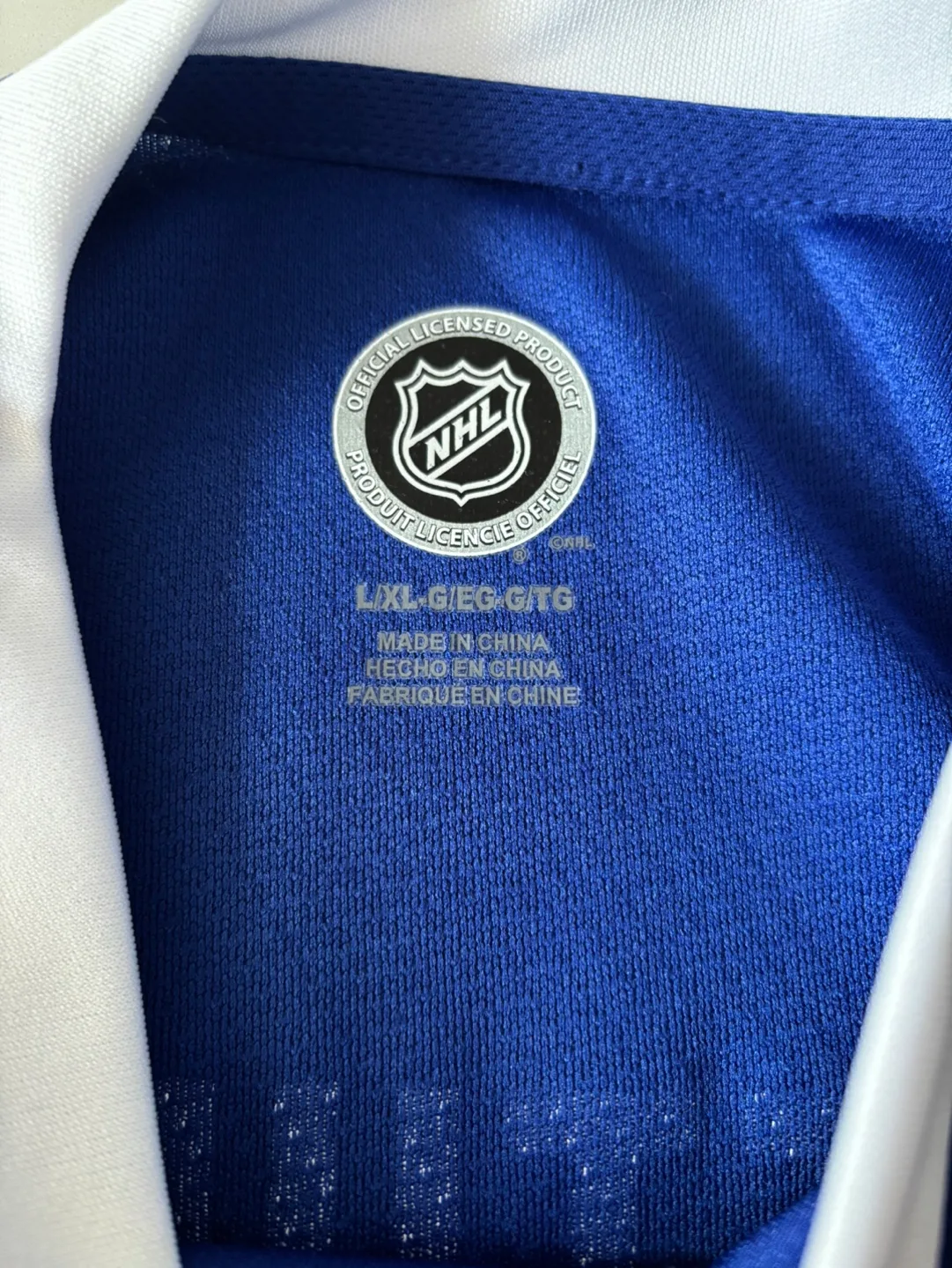 Leafs #34 Matthews Youth Jersey- Size L/XL image indicator(4)