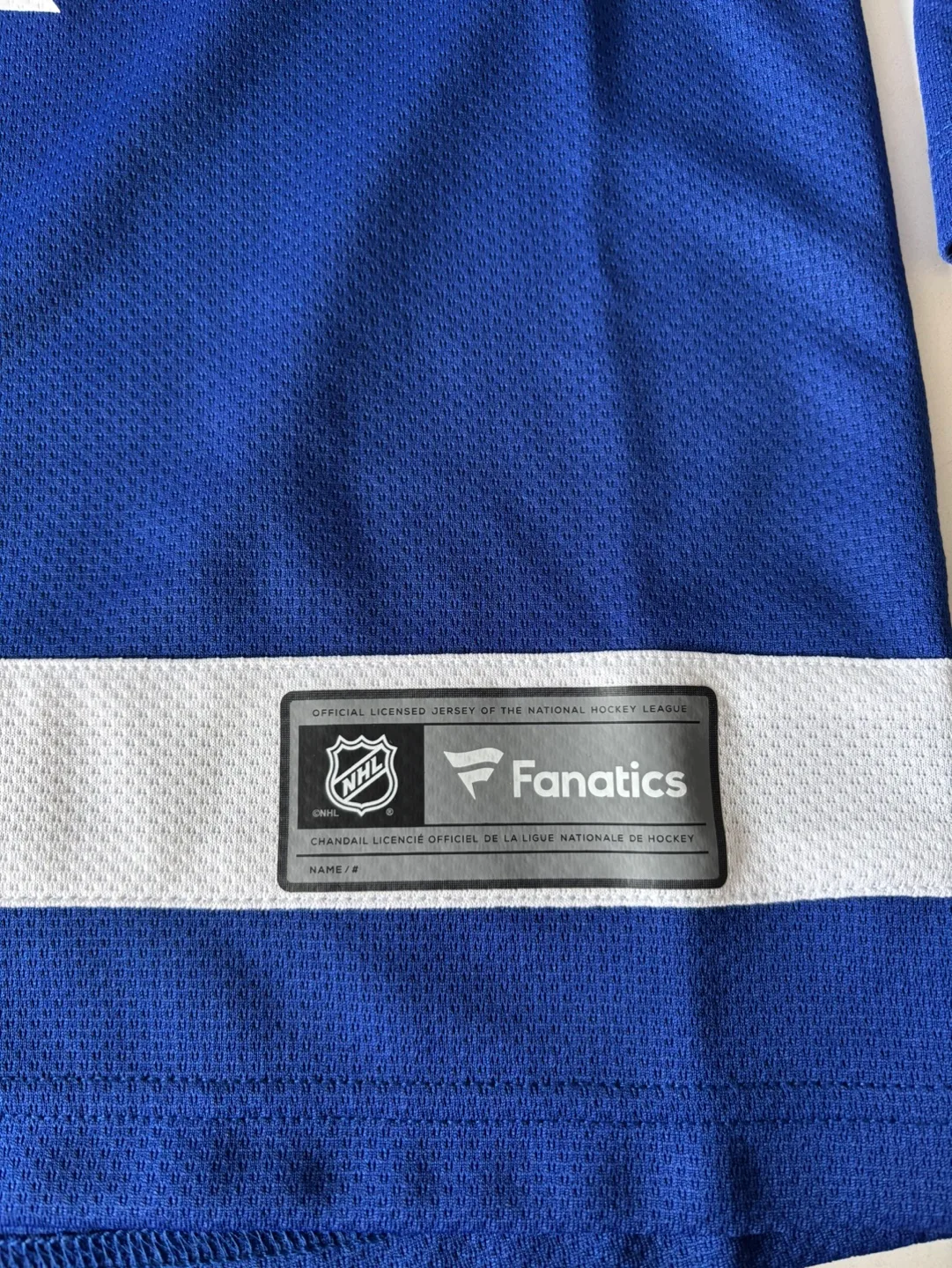 Youth Maple Leafs Jersey - Size L/XL image indicator(3)