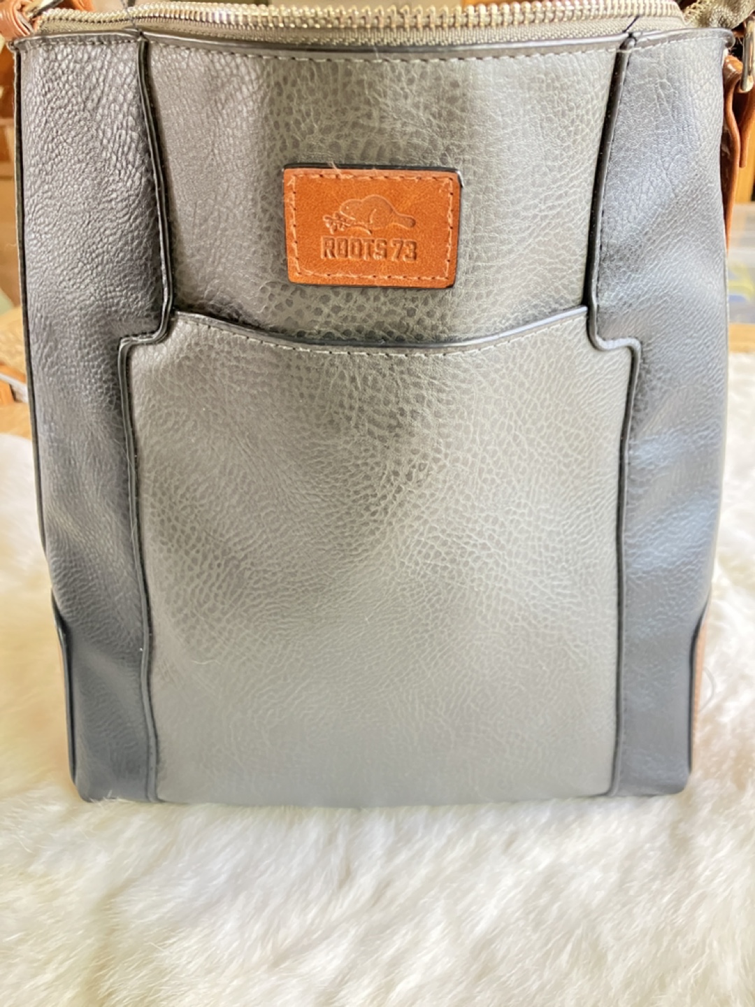 ROOTS 73 Grey and Black Crossbody Bag - photo 4