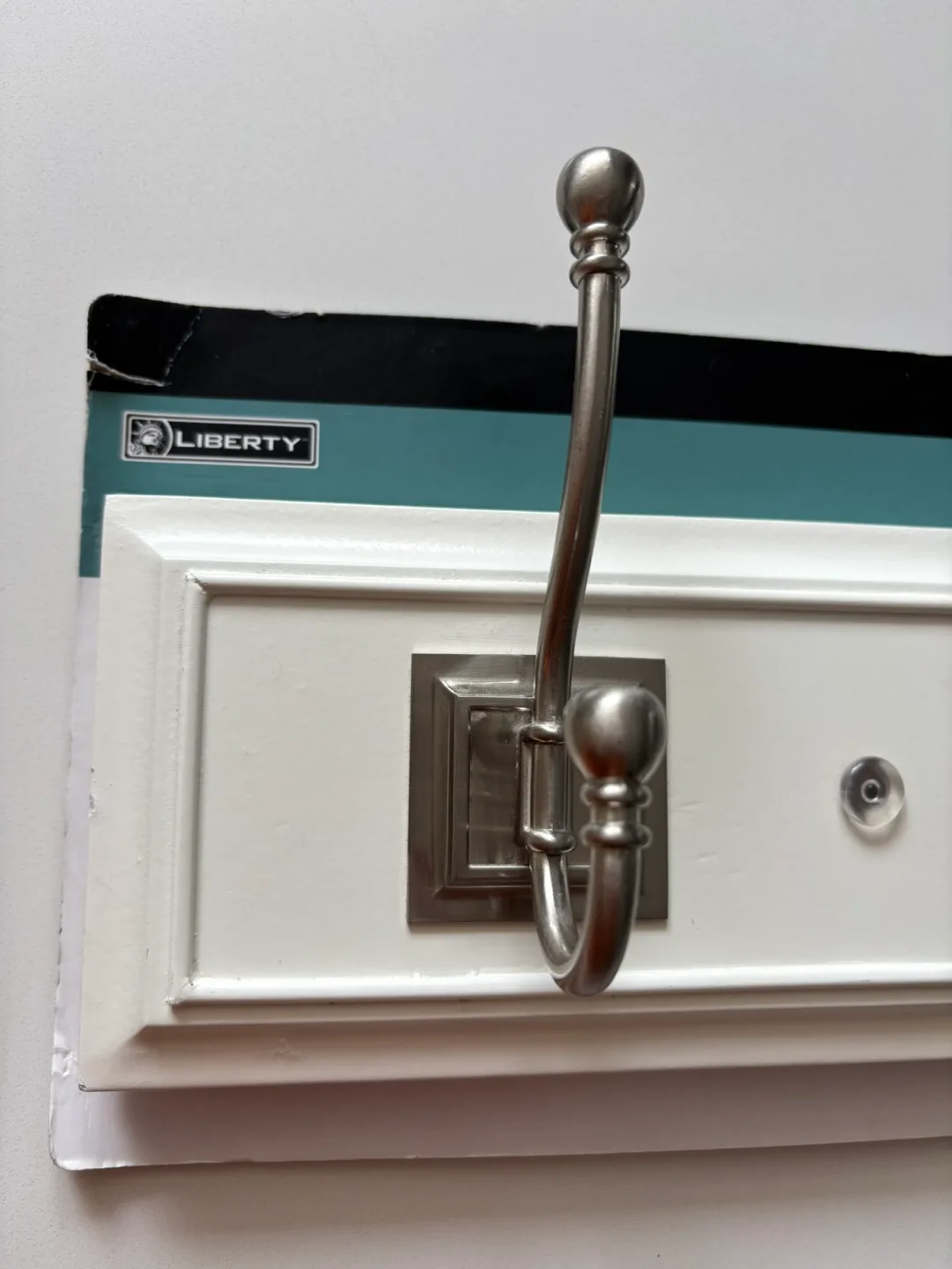 NEW-wall mount coat rack 27” image indicator(7)